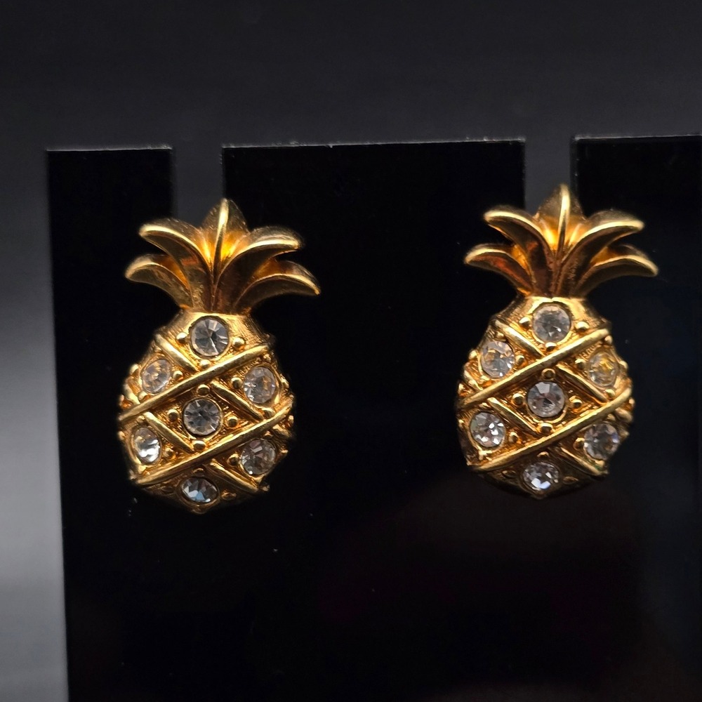 Avon 1993 Pineapple Sparkle Earrings Gold Tone Rhinestone Fruit Jewelry